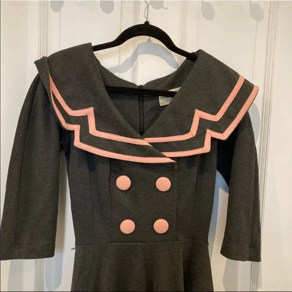 Retro Pinup Dress - Picture 3 of 8